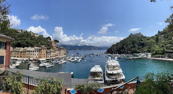 Portofino harbor and the route from Molo Umberto I
